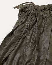 画像をギャラリービューアに読み込む, ライクレザースカート