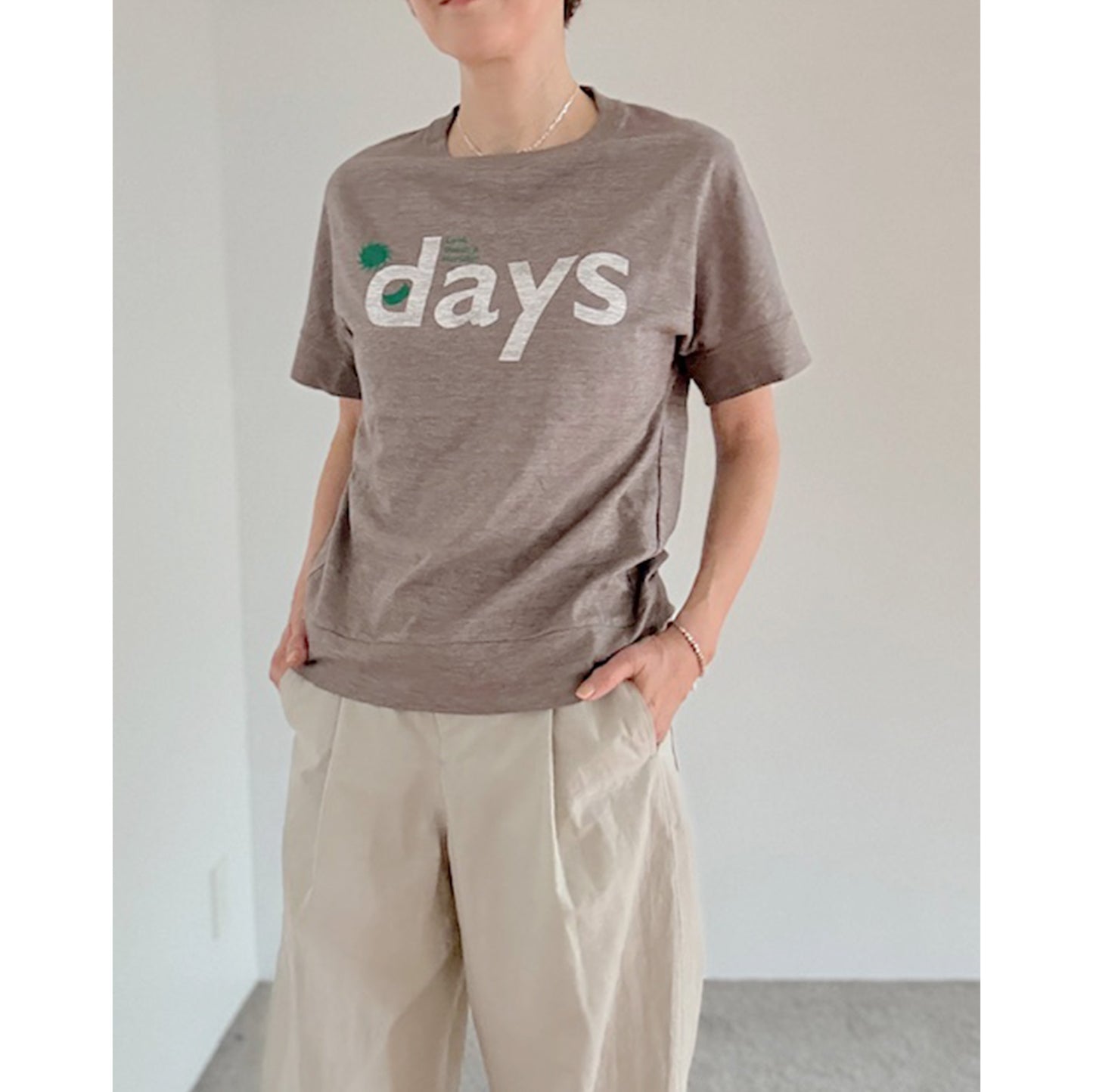 DAYS TEE