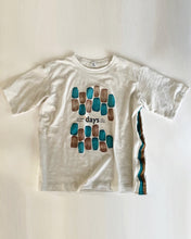 画像をギャラリービューアに読み込む, "days" Tee