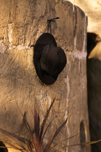 画像をギャラリービューアに読み込む, メルトンハット