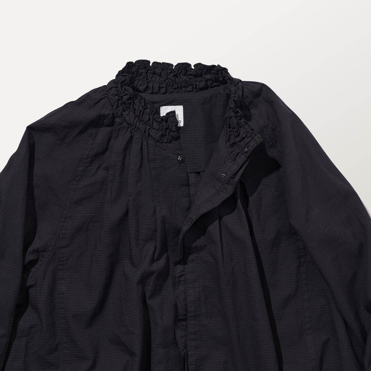 ネックシャーリングシャツ