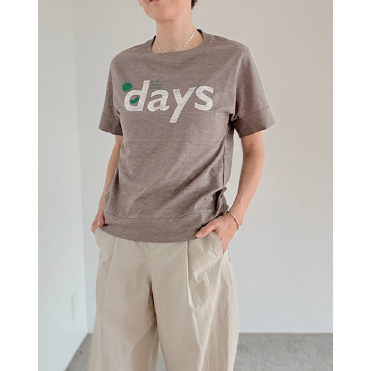 DAYS TEE