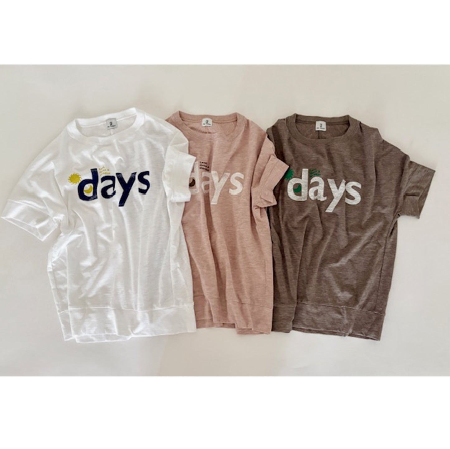 DAYS TEE