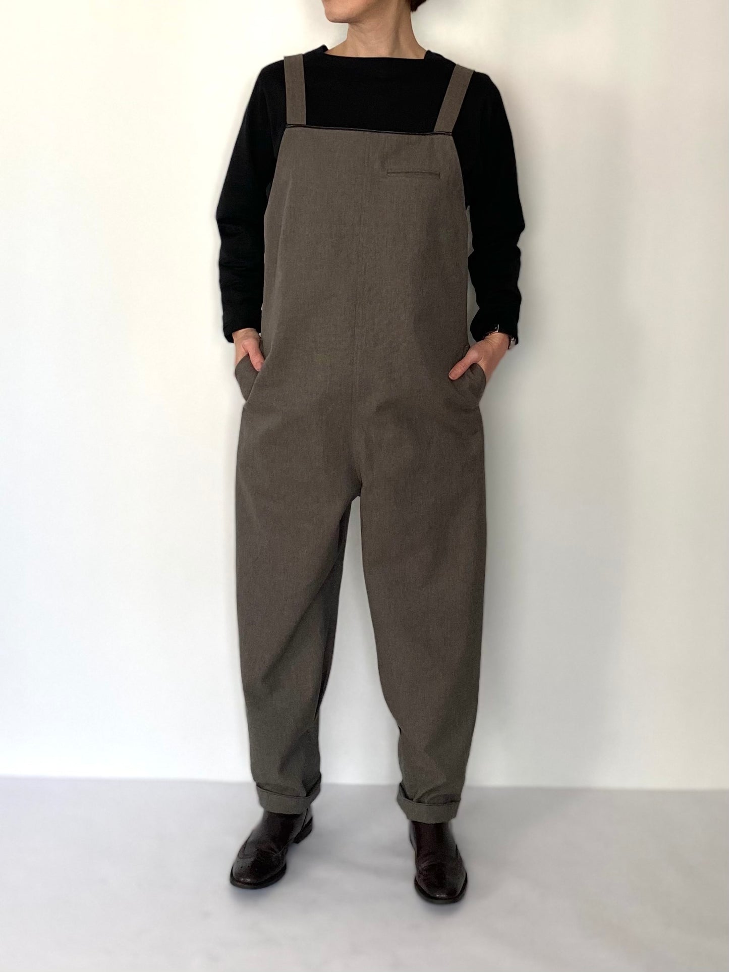 ボートネックTEE